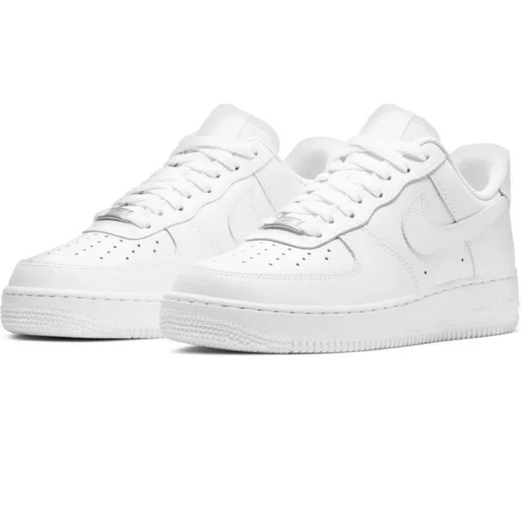 Nike Air Force 1 ‘07 Sneaker in white - Picture 2 of 9
